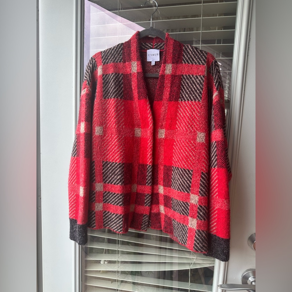 Cyrus $158 Red Plaid One Snap Cardigan Sweater - Picture 2 of 8